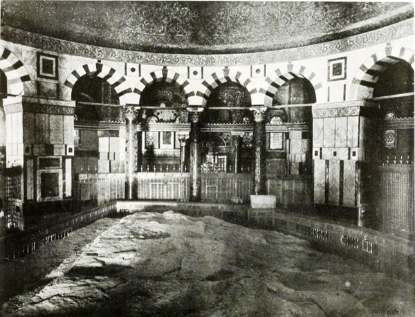 Interior de la Cúpula de la Roca en 1910 Interior de la Cúpula de la Roca en 1910