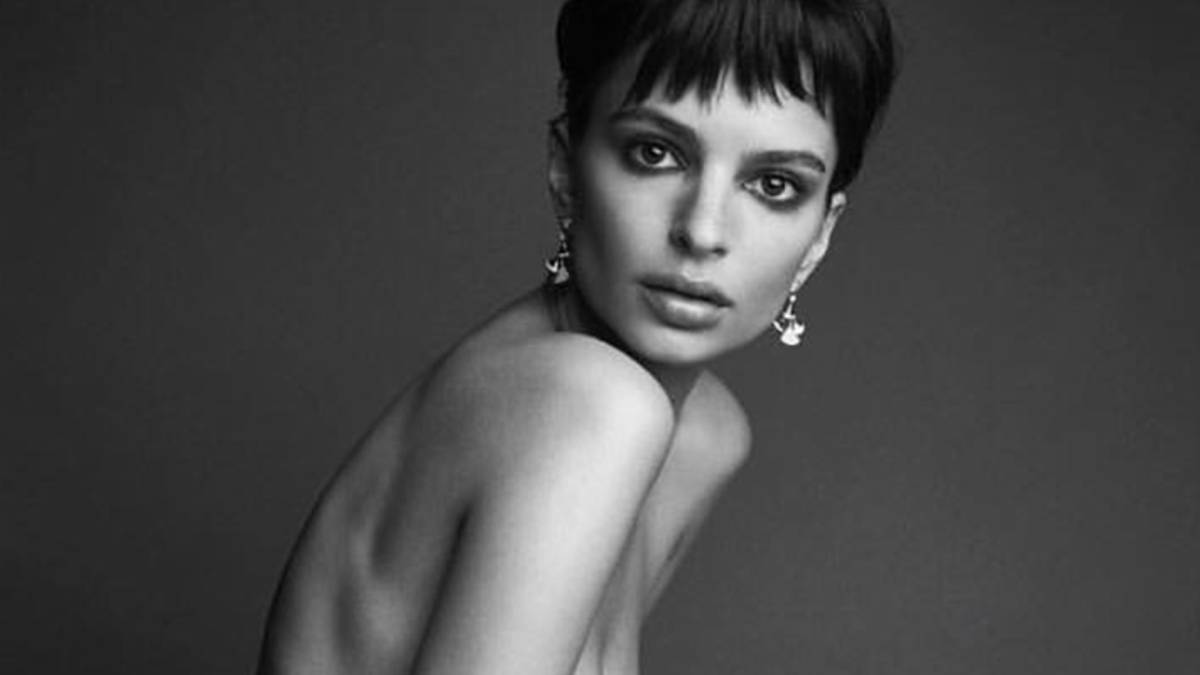 Emily Ratajkowski completamente desnuda para la revista The Love Magazine. Foto Instragram @patrickdemarchelier